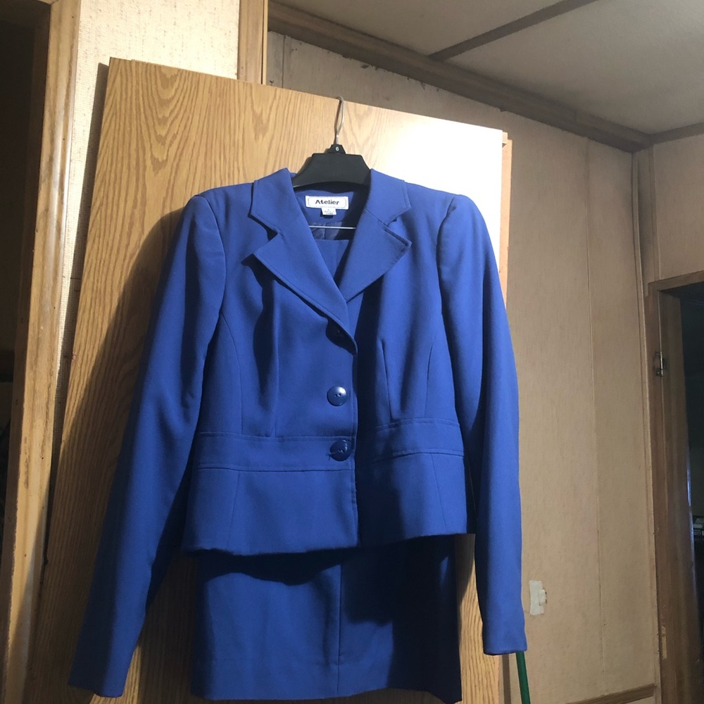 Ladies royal skirt suit